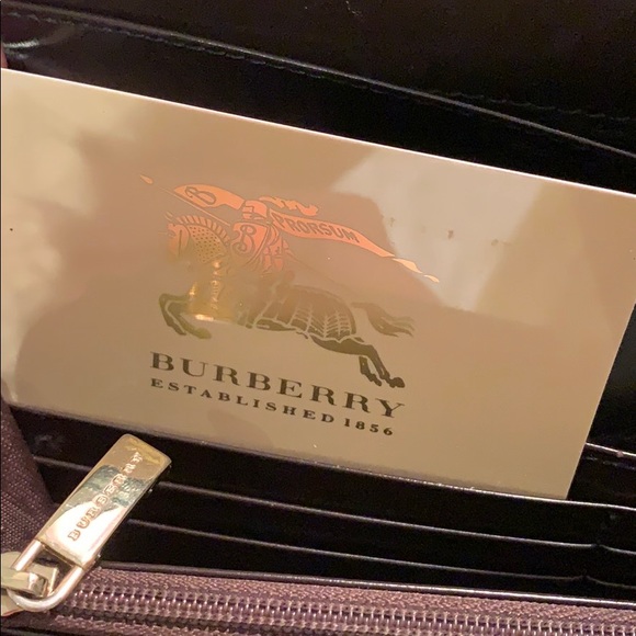 Burberry Wallet - Picture 6 of 9